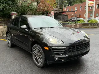 2017 Porsche Macan 
