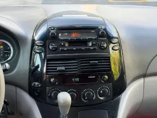 2005 Toyota Sienna CE
