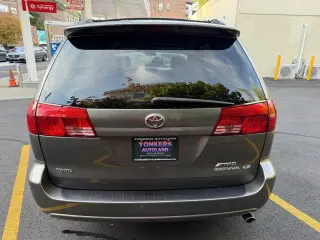2005 Toyota Sienna CE