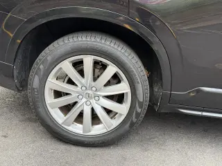 2017 Volvo XC90 Momentum