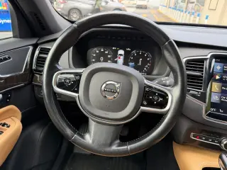 2017 Volvo XC90 Momentum