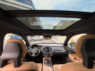 2017 Volvo XC90 Momentum