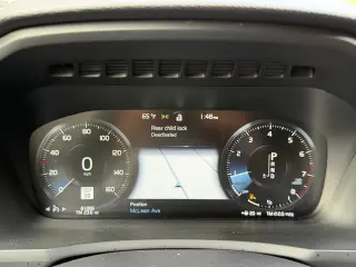 2017 Volvo XC90 Momentum