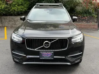 2017 Volvo XC90 Momentum