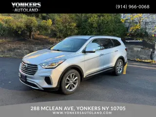 2017 Hyundai Santa Fe SE