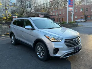 2017 Hyundai Santa Fe SE