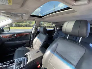 2015 Hyundai Equus Signature