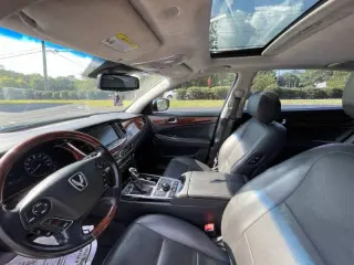 2015 Hyundai Equus Signature