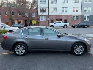 2013 INFINITI G37 Sedan x