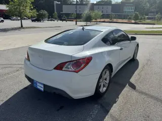 2012 Hyundai Genesis Coupe 2.0T