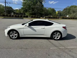 2012 Hyundai Genesis Coupe 2.0T