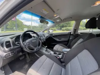 2016 Kia Forte5 LX