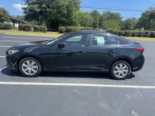 2015 Mazda MAZDA3 i SV