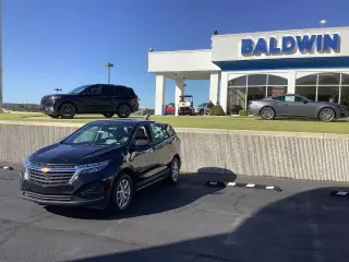 Chevrolet Equinox 2022 4x4 LS 4dr SUV w/1FL