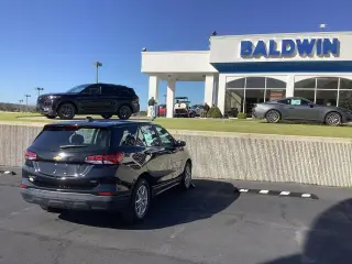Chevrolet Equinox 2022 4x4 LS 4dr SUV w/1FL