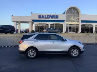 Chevrolet Equinox 2022 4x4 LT 4dr SUV w/2FL