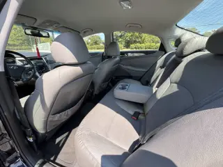 2012 Hyundai Sonata Hybrid