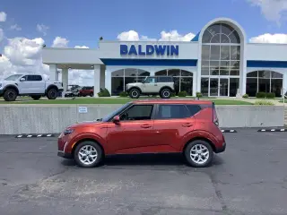 Kia Soul 2023 LX 4dr Crossover