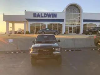 Toyota Pickup 1989 2dr Deluxe 4WD Standard Cab LB