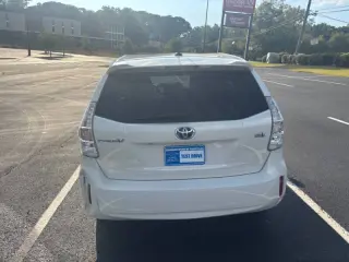 2013 Toyota Prius v Five