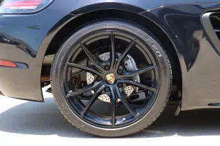 2018 Porsche 718 Cayman 