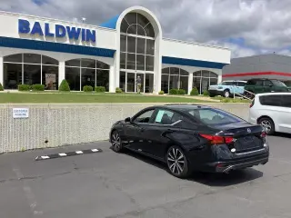 Nissan Altima 2021 2.5 SR 4dr Sedan