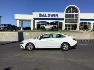 Hyundai ELANTRA 2025 SE 4dr Sedan