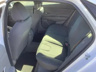 Hyundai ELANTRA 2025 SE 4dr Sedan