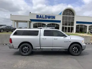Ram 1500 2017 4x4 Big Horn 4dr Quad Cab 6.3 ft. SB Pickup