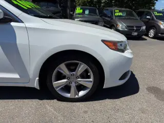 2014 Acura ILX 2.0L w/Tech
