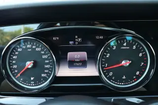 2019 Mercedes-Benz E 300 RWD Sedan