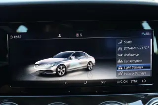 2019 Mercedes-Benz E 300 RWD Sedan