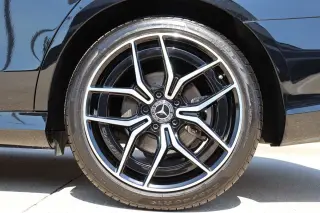 2019 Mercedes-Benz E 300 RWD Sedan