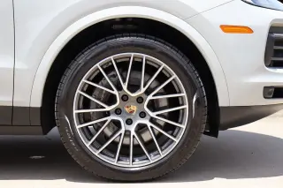 2022 Porsche Cayenne Platinum Edition