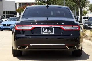 2018 Lincoln Continental Premiere