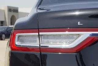 2018 Lincoln Continental Premiere