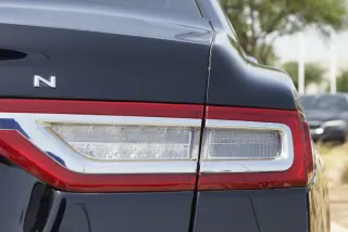 2018 Lincoln Continental Premiere