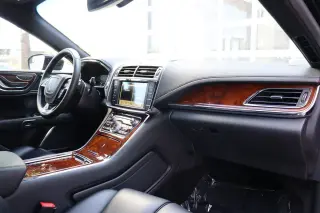 2018 Lincoln Continental Premiere