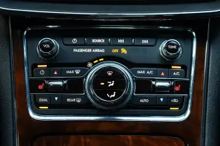 2018 Lincoln Continental Premiere
