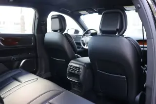 2018 Lincoln Continental Premiere