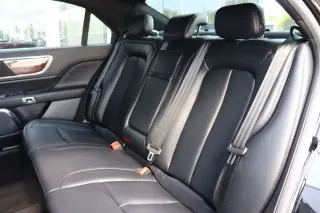 2018 Lincoln Continental Premiere