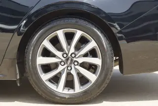 2018 Lincoln Continental Premiere