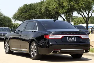 2018 Lincoln Continental Premiere