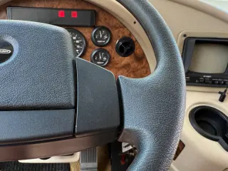 2005 Damien Ultra Sport 3465 LE –