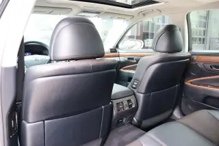 2010 Lexus LS 460 
