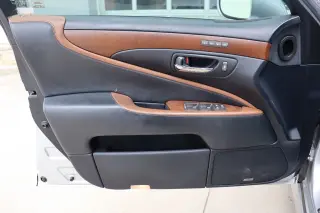 2010 Lexus LS 460 