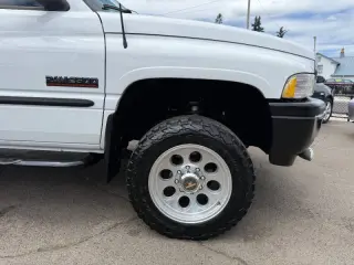 1999 Dodge Ram 2500 Laramie SLT