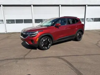 Kia Seltos 2025 AWD SX SUV de 4 puertas