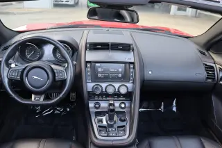2017 Jaguar F-TYPE R