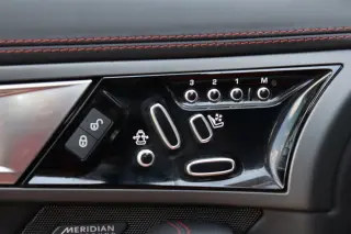 2017 Jaguar F-TYPE R
